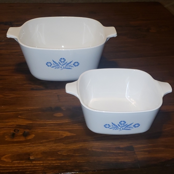 Corningware Other - Corning Ware Blue Cornflower Casserole Dis…